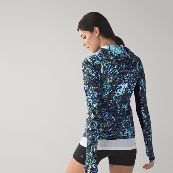 Lululemon Runbeam Hoodie - Picture 2 of 7